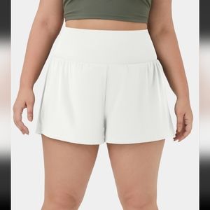 HALARA High Waist Women’s Shorts in White